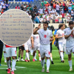 Message des joueurs iraniens dans le vestiaire après le match contre la Belgique.