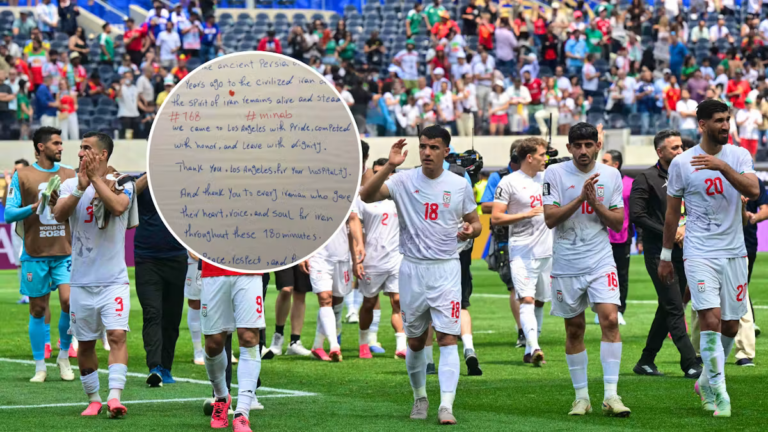 Message des joueurs iraniens dans le vestiaire après le match contre la Belgique.