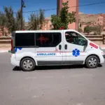 Deux Français décèdent dans le crash d’un avion léger au Maroc, enquête ouverte.