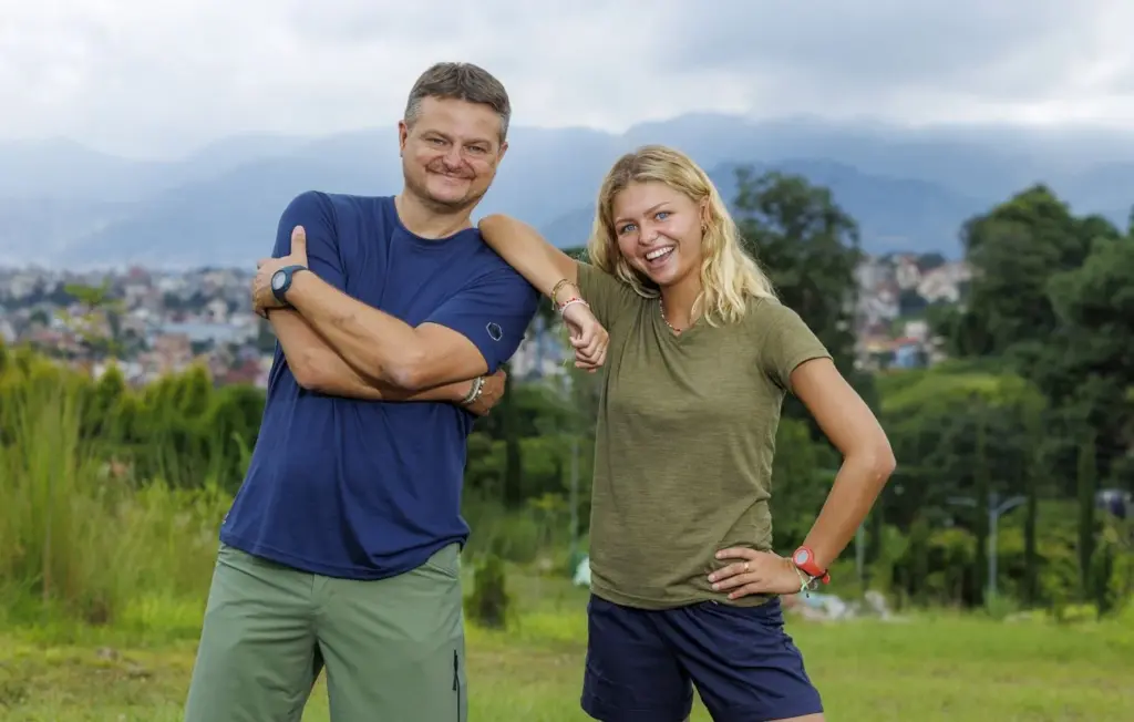 « Anna et son père Anthony remportent Pékin Express avec une stratégie commune »