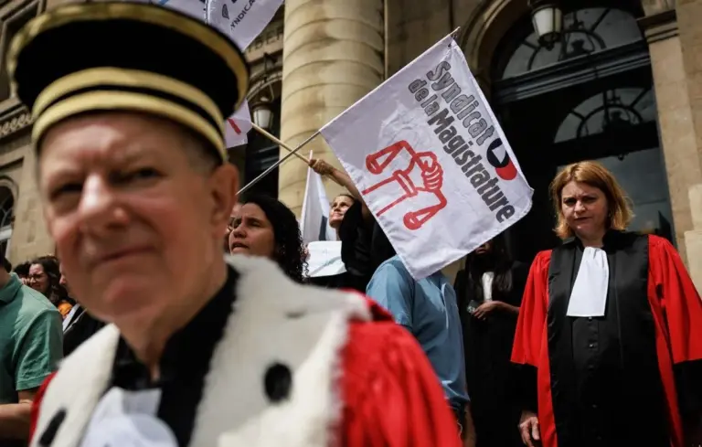 Avocats et magistrats appellent à une journée « justice morte » pour protester contre des réformes.