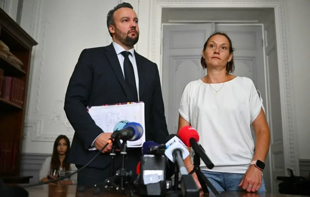 Affaire Lyhanna : Rosa et sa mère accusent Jérôme Barella de comportements inappropriés.