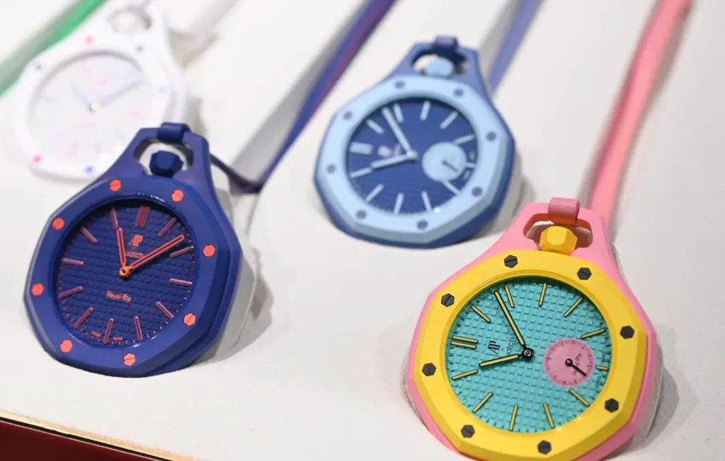 Lille : plainte déposée par la ville suite à la collaboration Audemars Piguet-Swatch.