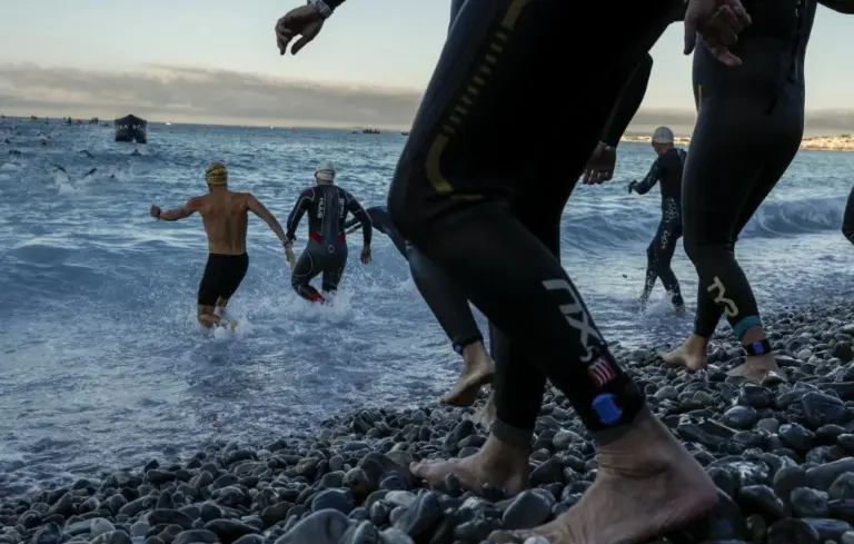 Un homme meurt lors d’un Ironman à Nice, l’événement annulé pour cause de canicule.