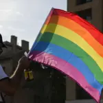 Marseille : Ewan Ange témoigne d&rsquo;agressions et de menaces homophobes reçues.