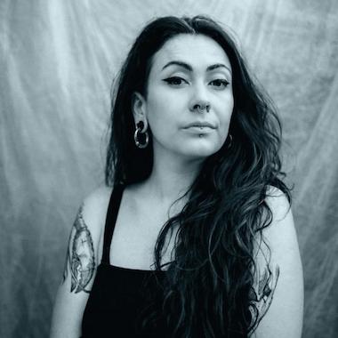 Sarah Kay Trio se produit au Jass Club à Paris pour un concert de jazz live.