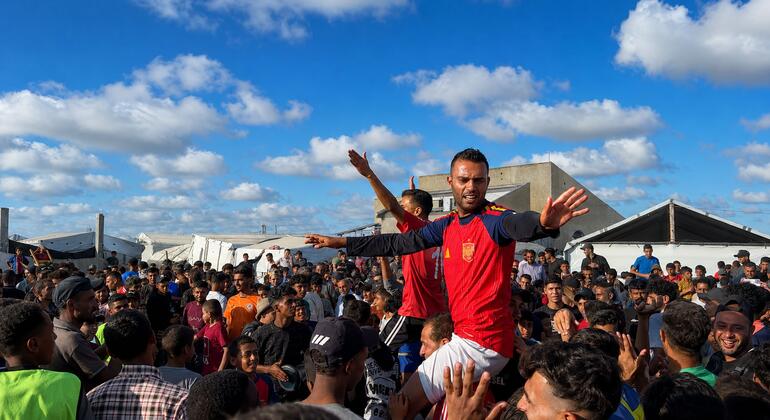 Le football se développe dans les camps de Gaza grâce à des crampes empruntées.