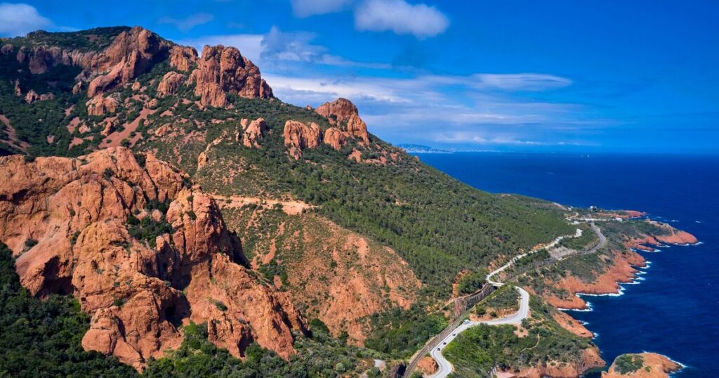 L’Estérel : un massif rocheux français source d’inspiration artistique depuis des siècles.
