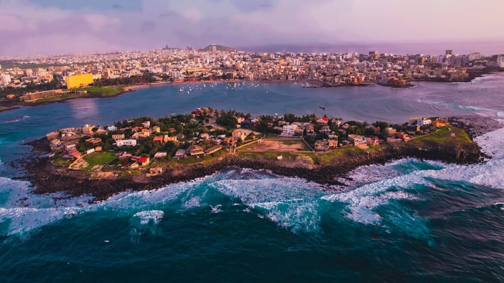 Virée urbaine à Dakar : les autorités renforcent la sécurité dans les transports publics.