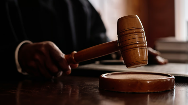 Un homme condamné à 15 ans de réclusion pour avoir violé et drogué sa compagne.