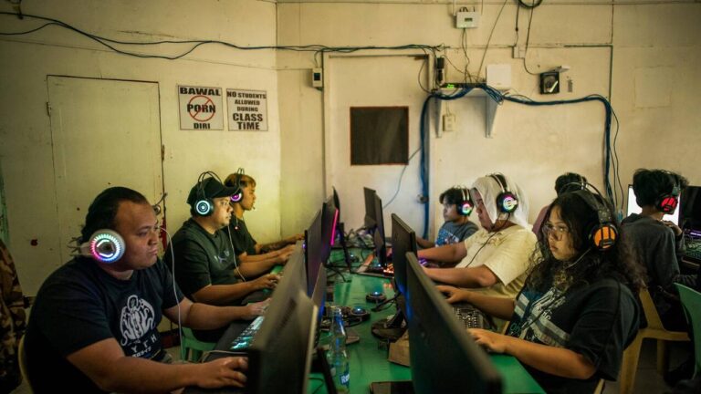 Entraînement des IA : émergence d’une nouvelle classe ouvrière dans le secteur technologique.