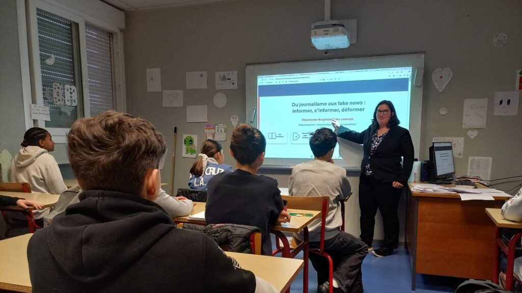 Les enseignants adaptent leurs méthodes face à l’usage de ChatGPT dans l’éducation.