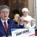 Bataille des gauches en France : De Mélenchon et Glucksmann s&rsquo;affrontent sur des enjeux clés.