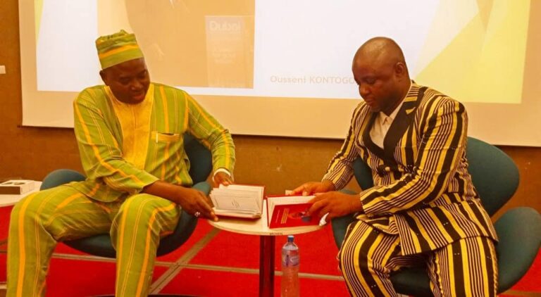 Ousseni Kontogomde partage des stratégies de réussite pour la jeunesse burkinabè.