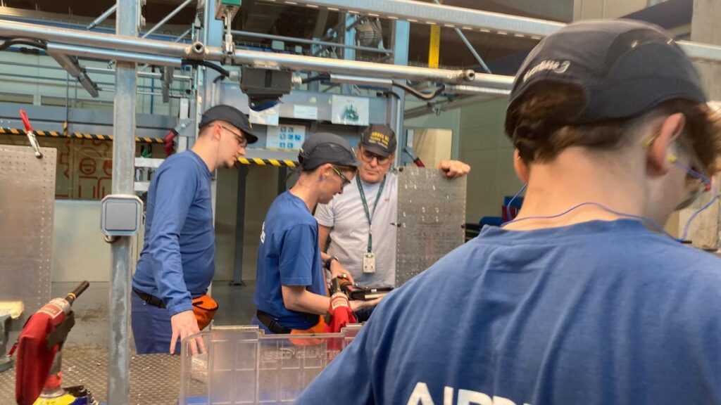 Airbus annonce 200 recrutements en Occitanie pour soutenir sa croissance.