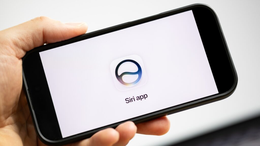 Apple et OpenClaw : Siri pourrait gérer vos applications grâce à l’IA.