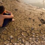 Près de la moitié des enfants du monde exposés à trois aléas climatiques, selon l’Unicef