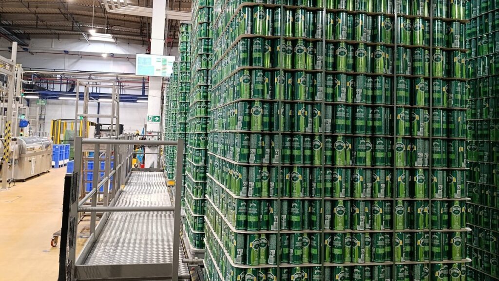 Le syndicat CGT de Perrier affirme son indépendance face à Nestlé et aux consommateurs.