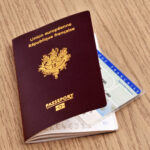 Plus de 250 000 passeports et cartes d&rsquo;identité françaises exposés sur le dark web.