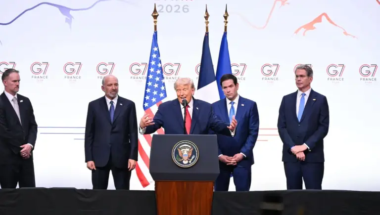 G7 à Évian : Les discussions sur la protection des mineurs en ligne restent sans avancées.