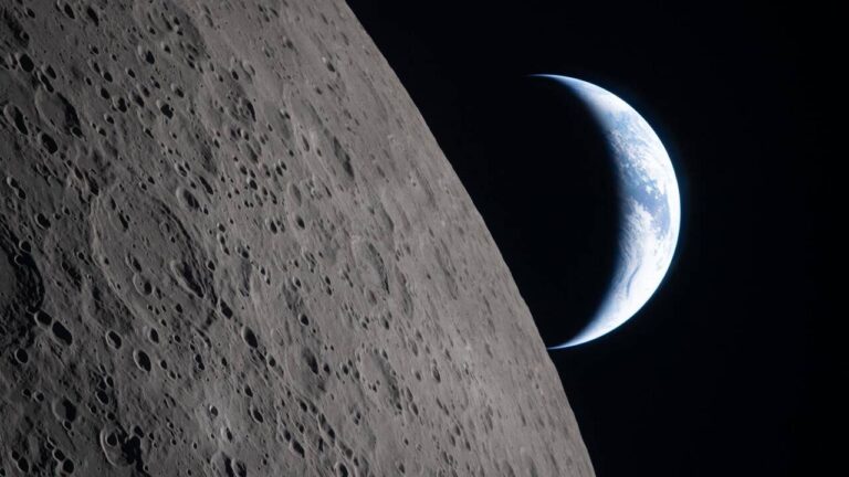 La NASA dévoile la première image de la Terre capturée au-delà de la Lune en 57 ans