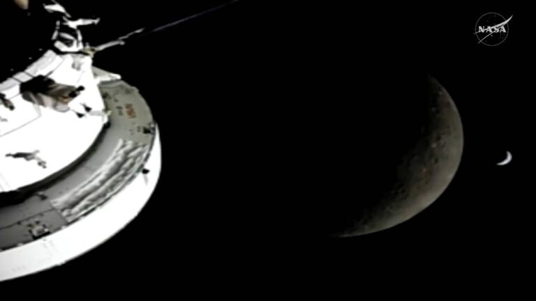 Artemis II : les astronautes effectuent un tour de la Lune et rentrent sur Terre.