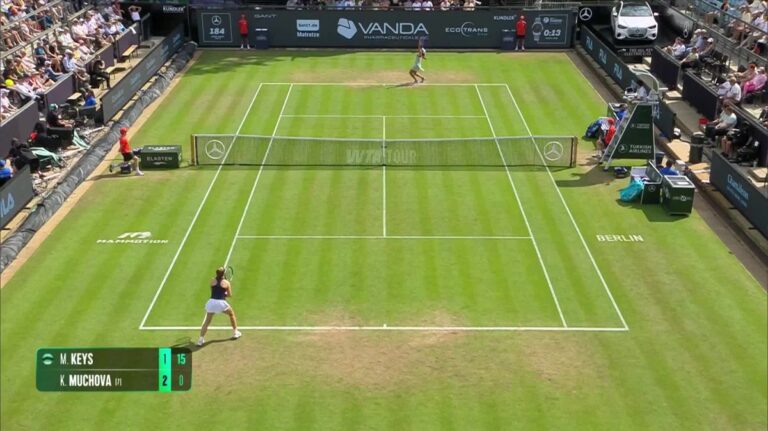 Keys s’impose face à Muchova et avance dans le tableau du tournoi WTA.