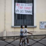 Canicule en France : les écoles peinent à s&rsquo;adapter aux températures extrêmes.