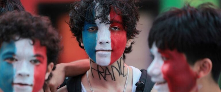 Paris sportifs : le sociologue Thomas Amadieu analyse la stratégie des opérateurs pour influencer les jeunes.