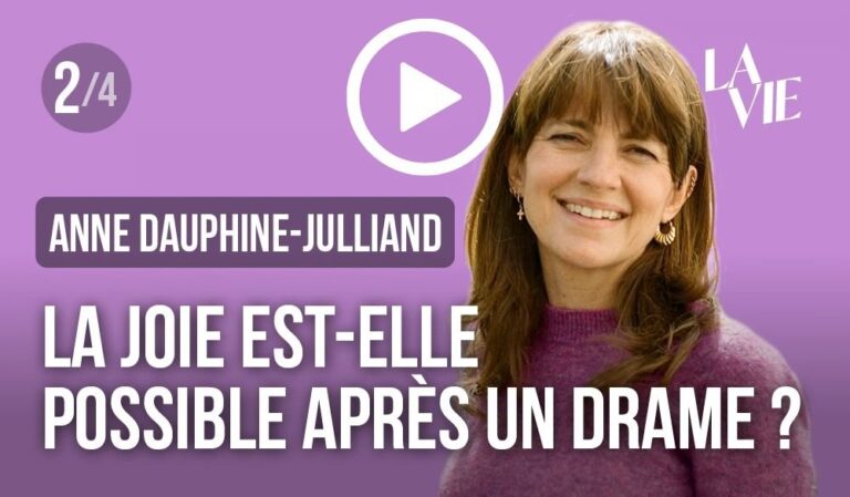 Anne-Dauphine Julliand évoque la perte de son sourire face à l’adversité.
