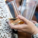 Alcool et fortes chaleurs : recommandations sanitaires pour éviter les risques en été.