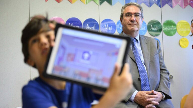 École inclusive : la difficulté du sur-mesure face aux défis du prêt-à-porter éducatif