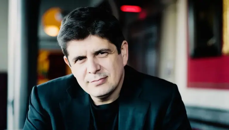 Nikolaj Szeps-Znaider dirige Strauss et Beethoven avec Javier Perianes au piano.