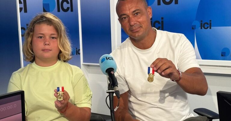 Christophe et Aaron décorés pour avoir sauvé un homme de la noyade en mer.