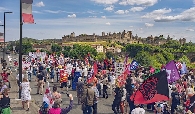 Carcassonne : tensions autour d’un laboratoire RN situé derrière les remparts