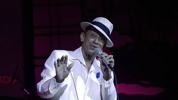 Henri Salvador : l’héritage musical du crooner français reconnu à l’international.