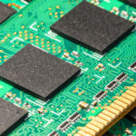 Lenovo annonce une hausse permanente des prix de la mémoire RAM sur le marché.