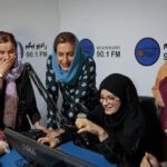 Radio Begum : un espace public féminin en Afghanistan face à des défis croissants.