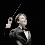 Klaus Mäkelä explore le son dans le premier épisode de son podcast sur l&rsquo;orchestre.