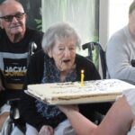 À 100 ans, Christiane révèle son secret de longévité : « Je ne bois jamais d’eau ! » à Boulogne-sur-Gesse.