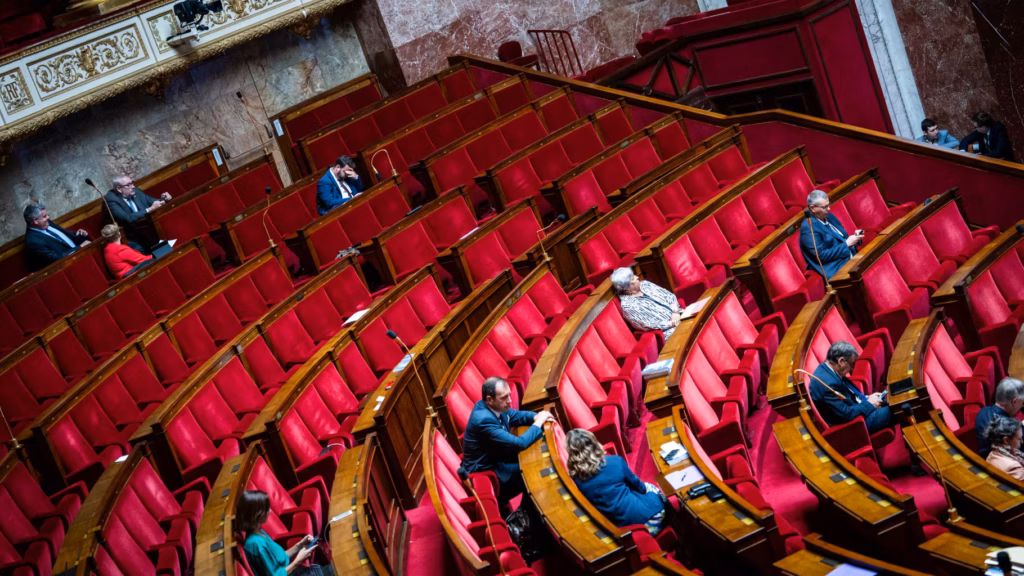 Affaire Lyhanna : blocage législatif au Parlement sur les violences aux enfants.