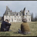 Madeleine de Sinéty, aristocrate, choisit de vivre parmi les gens ordinaires en France.