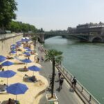 Le Conseil de Paris approuve la piétonnisation des voies sur berges à Paris.