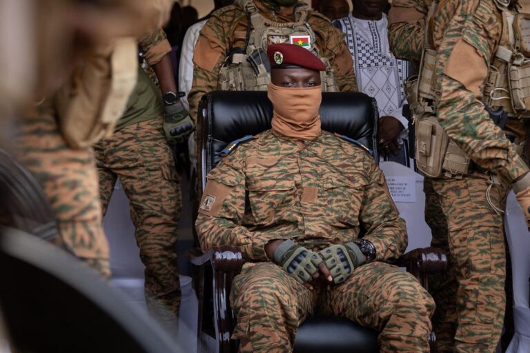 Le Burkina Faso rompt ses relations diplomatiques avec la France.