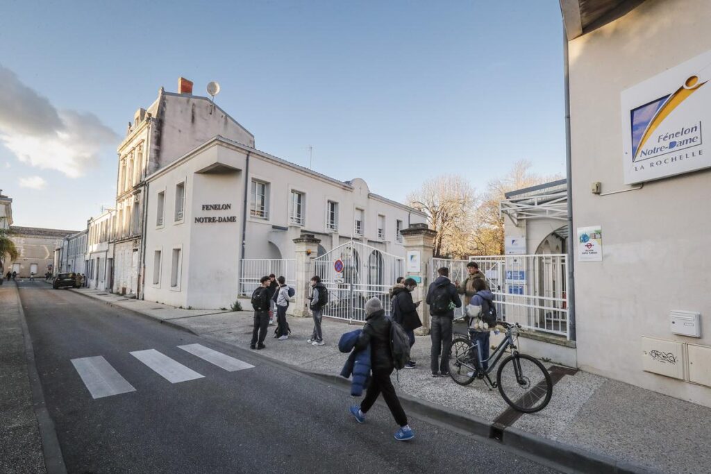 La Rochelle : un professeur d’EPS suspendu suite à des accusations de violences sexuelles sur mineurs.