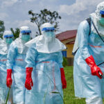 Ebola en RDC : Les équipes de terrain luttent contre la défiance des populations locales.
