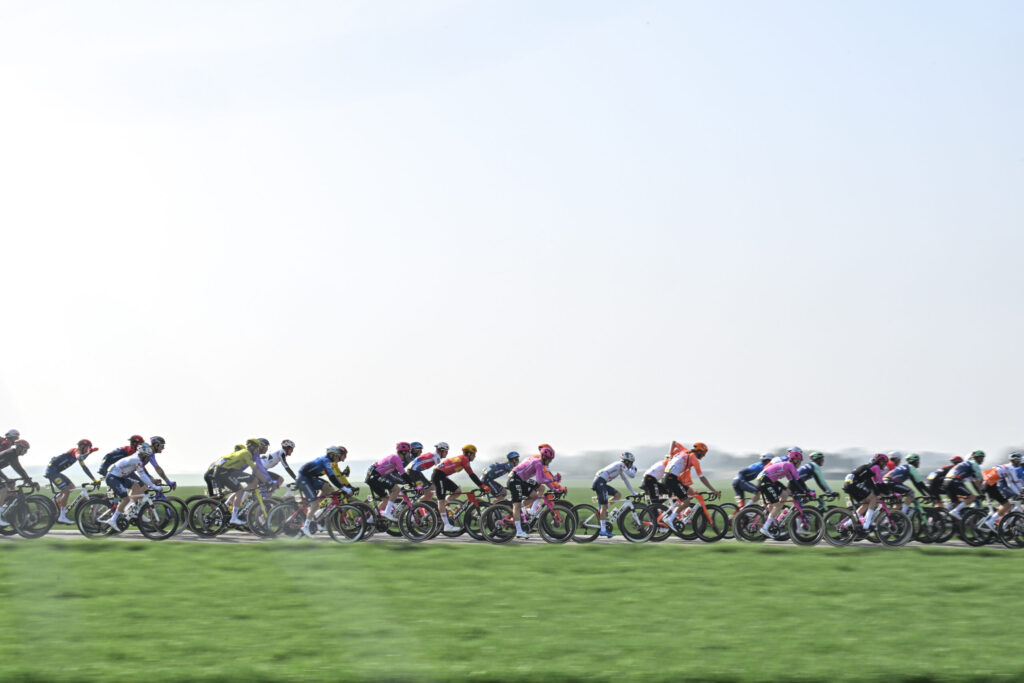 Classement UCI 2026 : les équipes nationales en tête des performances cyclistes.