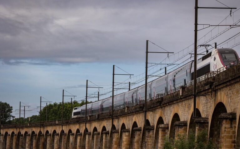 LGV Bordeaux-Toulouse/Dax : l’État finance le projet et abandonne le partenariat public-privé.