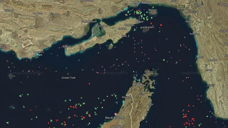 Iran et États-Unis parviennent à un accord, entraînant une baisse des prix du pétrole.