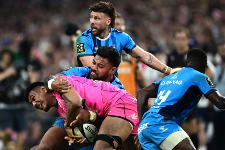 Montpellier remporte la finale du Top 14 grâce à une défense solide et une conquête efficace.